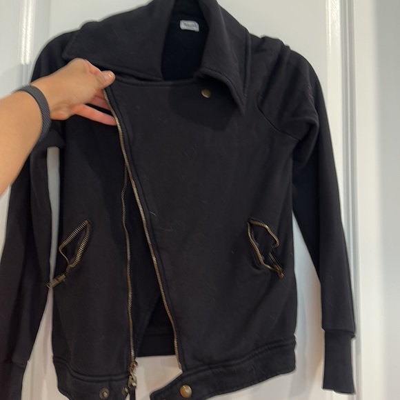 Jacket - Picture 6 of 6